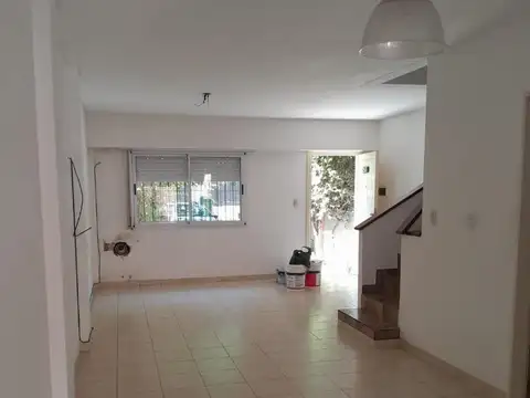 Depto Tipo Casa en Venta de 4 dormitorios