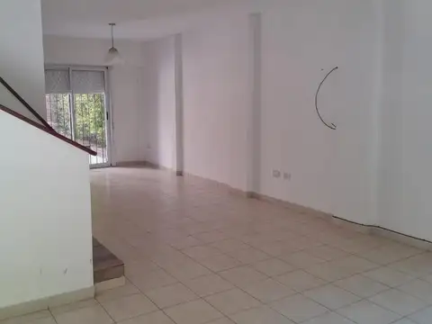 Depto Tipo Casa en Venta de 5 ambientes