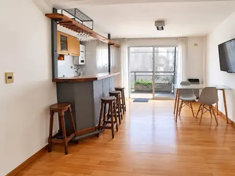 Avenida General Indalecio Chenaut 1700, Piso 5