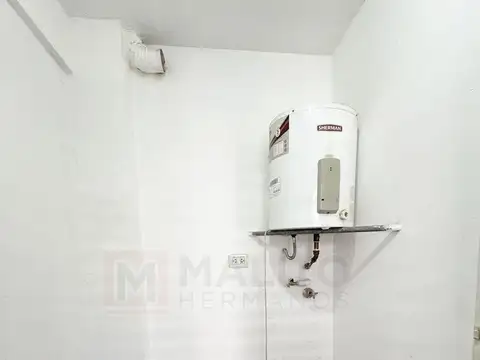 Departamento 2 ambientes con balcón en Liniers