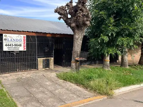 Casa con departamento en venta San Justo