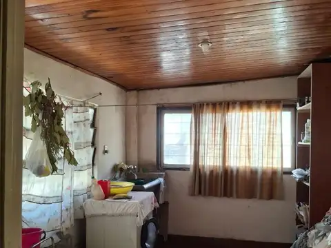 Casa con departamento en venta San Justo
