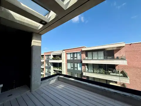 Urbana Las Lomas - Int. Neyer y Sucre