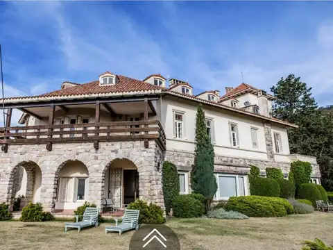 Se vende El Castillo De Mandl en La Cumbre