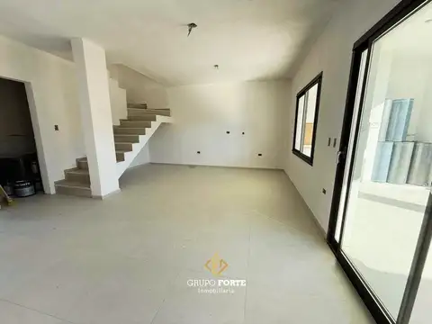 Depto Tipo Casa en Venta al Sur