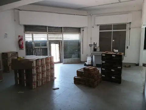 Local en Alquiler Via Púb.