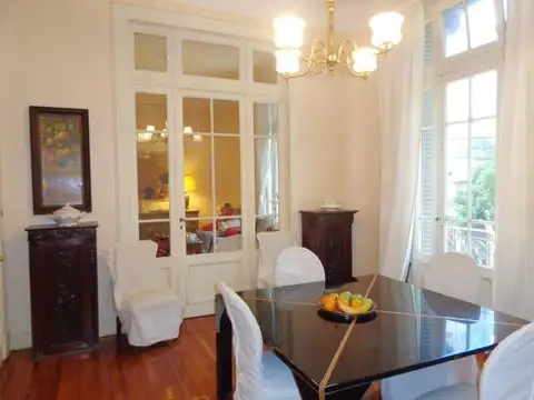 Piso de 7 ambientes.