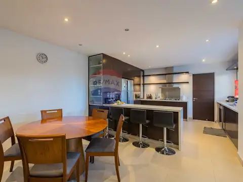 Casa en Alquiler de 5 dormitorios
