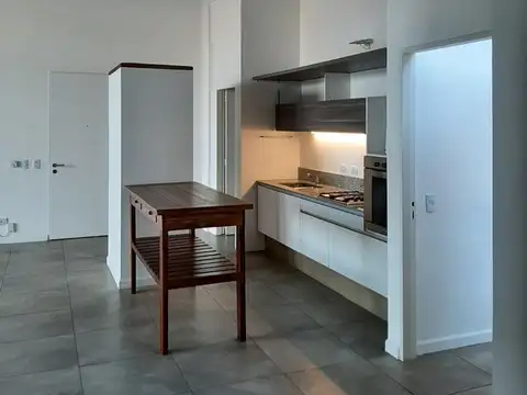 Gral Las Heras 2100, Piso 1