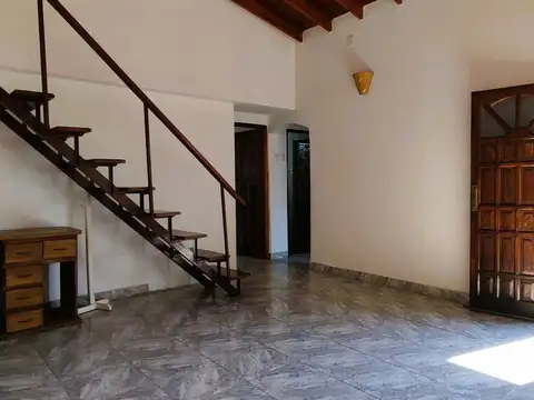 Depto Tipo Casa en Venta de 3 dormitorios