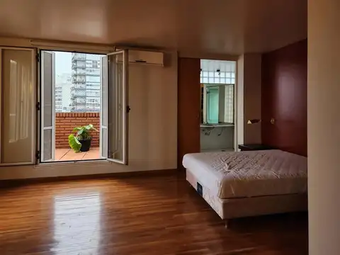 Departamento en Alquiler con 3 cocheras