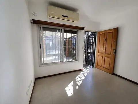 Depto Tipo Casa en Venta de 1 dormitorio