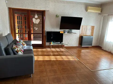 Casa en Alquiler de 3 dormitorios