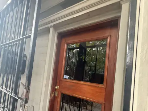 MONTAÑESES 2100, Piso 1