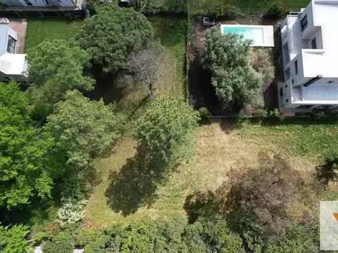 Terreno en Venta 20  mts Frente