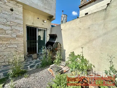Casa en Alquiler en Banfield, $ 1.500.000