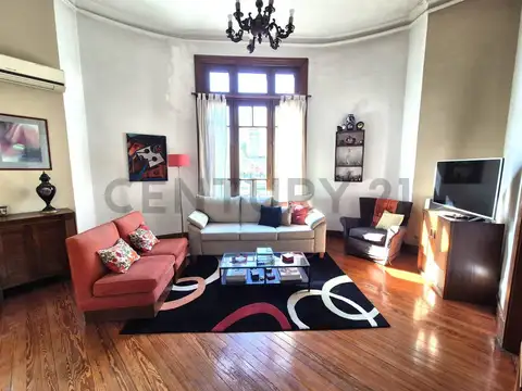 PH DE ESTILO CON TERRAZA PROPIA - QUINCHO - ESCRITORIO - 200M2 - FLORES NORTE