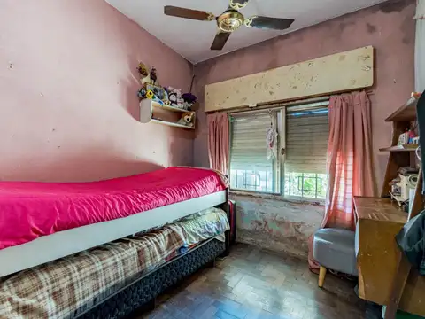 CASA 3 DORMITORIOS C/PATIO ZONA RIO A RECICLAR