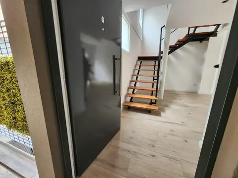 Depto Tipo Casa en Alquiler en Boedo, $ 1.400.000