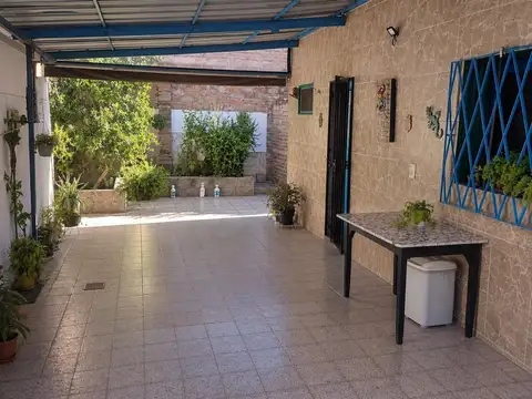 Casa en Venta en Barrio España y Hospitales, USD 128.000