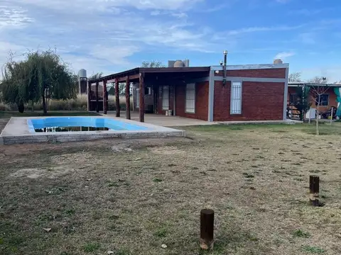 Quinta en 9 de Julio esquina Sarmiento.