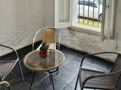 Depto Tipo Casa en Venta 90 años