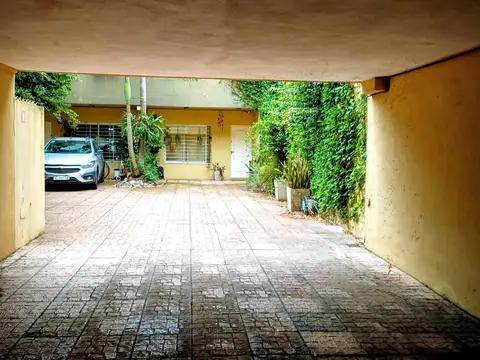 Depto Tipo Casa en Venta de 5 ambientes