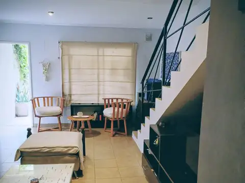 Depto Tipo Casa en Venta en Carapachay, USD 147.000