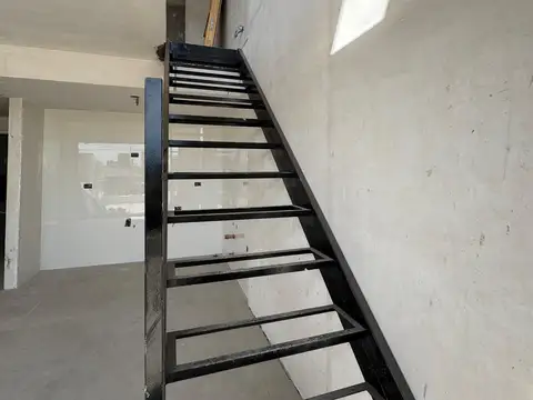 Departamento duplex en venta en Villa del Parque