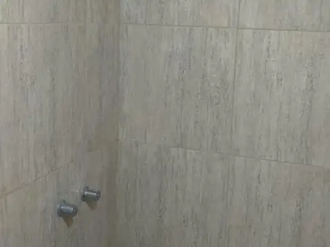Departamentos en venta - 3 Dormitorios 5 Baños - Monoambientes - 200Mts2 - Florencio Varela