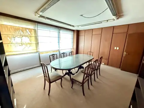 Departamento oficina con Sala de Reunión Piso alto