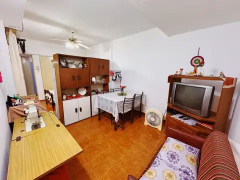 Monoambiente con patio en Venta- Villa del Parque