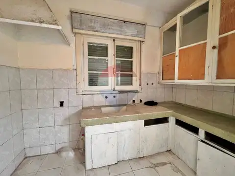 Casa 4 ambientes con 1 baño