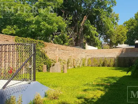 Casa 5 ambientes con 1 baño