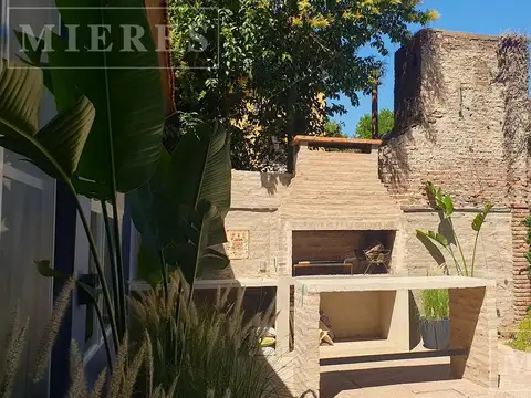 Casa en Alquiler Temporal con 1 cochera