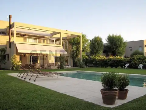 Casa en venta en San Isidro Labrador, Villanueva