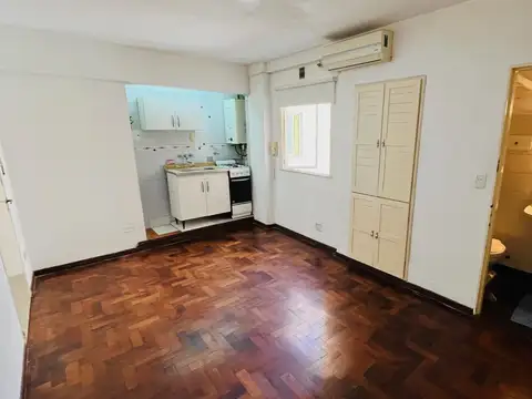 "EXCELENTE UBICACION" DON BOSCO 3825, 1 CUADRA DE AV. RIVADAVIA Y SUBTE "A"  1 AMB. MUY LUMINOSO