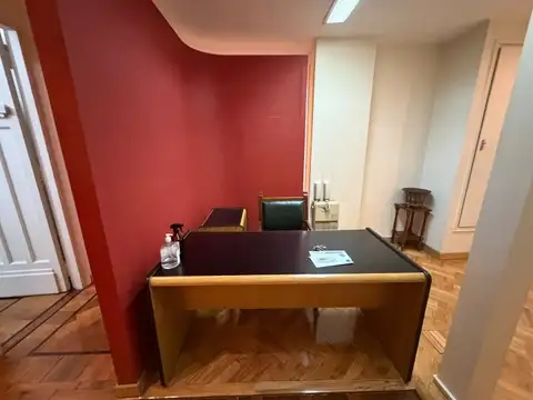 Oficina 4 ambientes con 1 baño