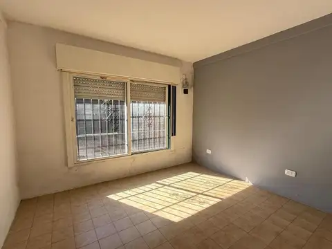 DOS CASAS EN MISMO LOTE EN VENTA. EN R CALZADA