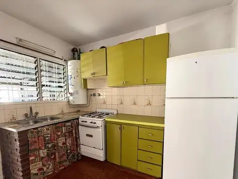 DOS CASAS EN MISMO LOTE EN VENTA. EN R CALZADA