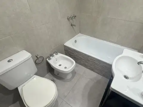 Dr Fischetti 4500, Piso 2