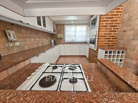 Casa en Venta de 5 dormitorios