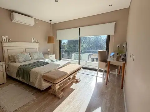 Casa en Venta en Temperley, USD 365.000