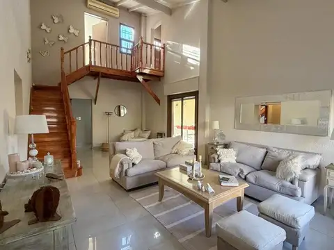 VENTA CASA 6 AMB TEMPERLEY