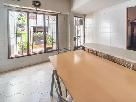 Depto Tipo Casa en Venta de 4 dormitorios