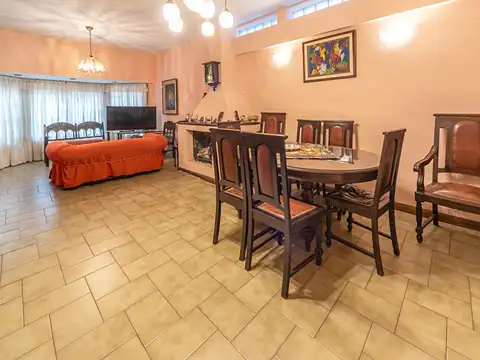 Venta  Casa 4 dormitorios Caballito