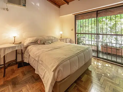 Depto Tipo Casa en Venta en Parque Centenario, USD 360.000