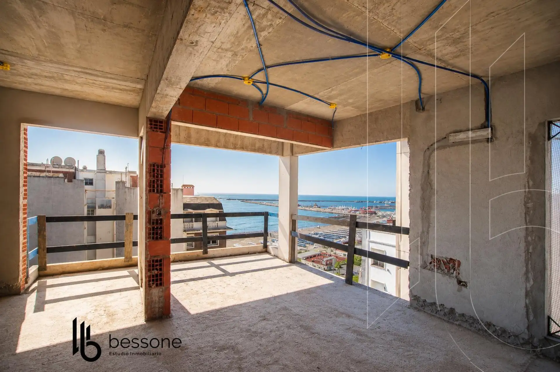 Departamento en obra en Playa Grande