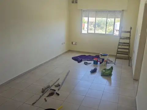 Departamento en Alquiler en Ramos Mejia Sur, $ 420.000