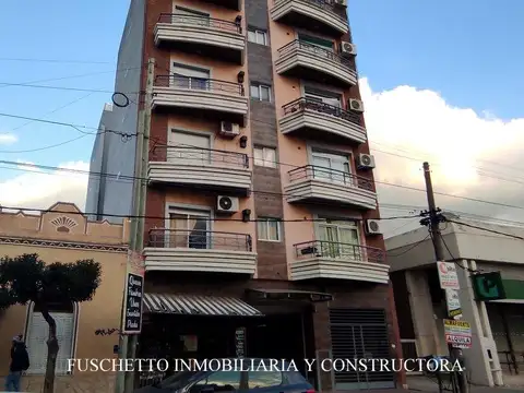 M. Altolaguirre  al 200